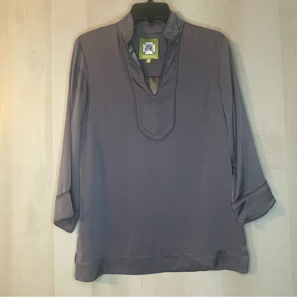 Elizabeth McKay gray tunic v neck 3/4 sleeves size 6‎